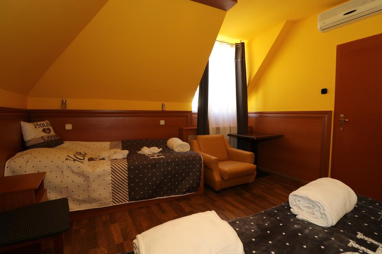 Bed and Breakfast Szekelykert Panzio Мішкольц Екстер'єр фото