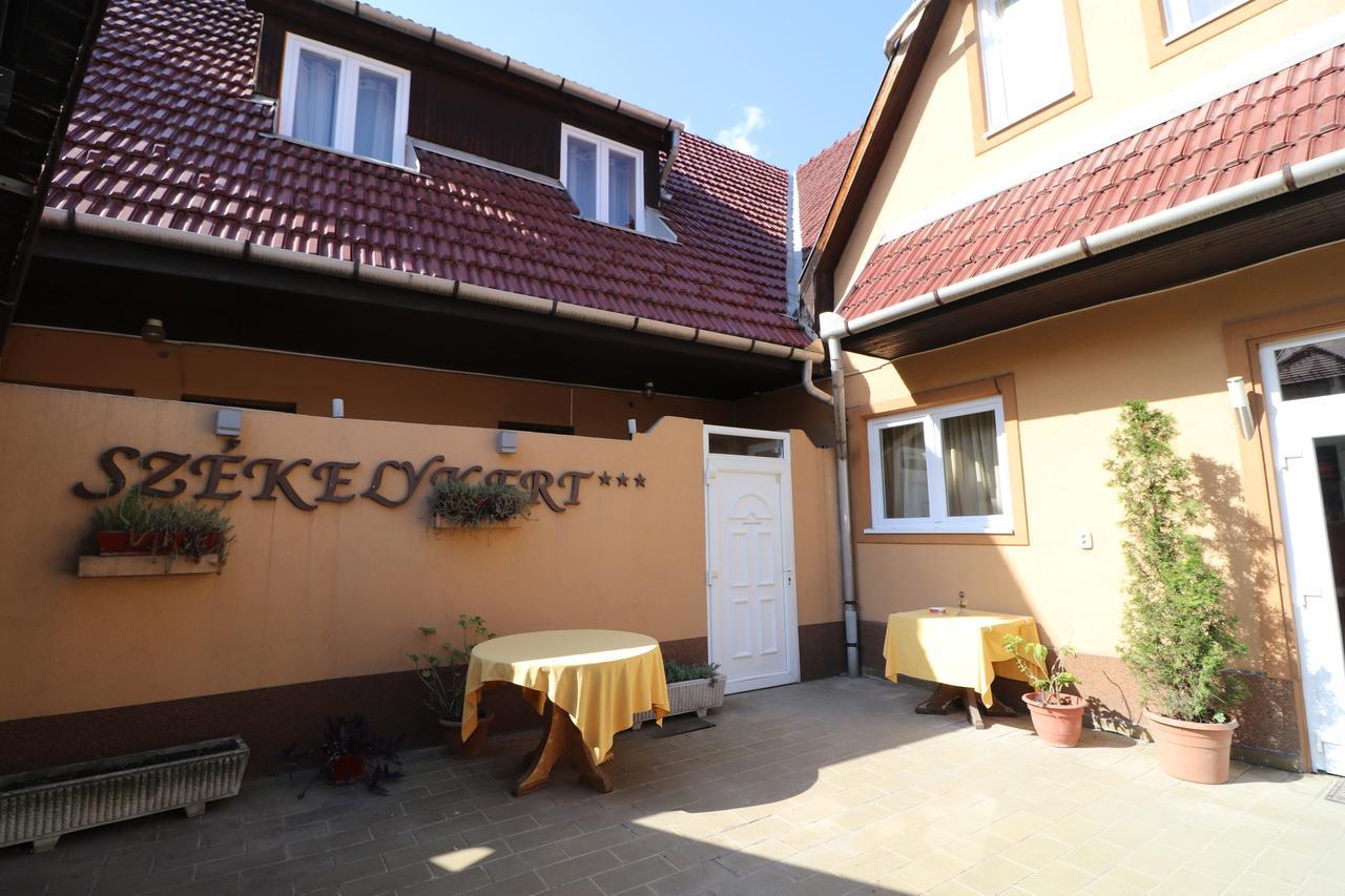Bed and Breakfast Szekelykert Panzio Мішкольц Екстер'єр фото
