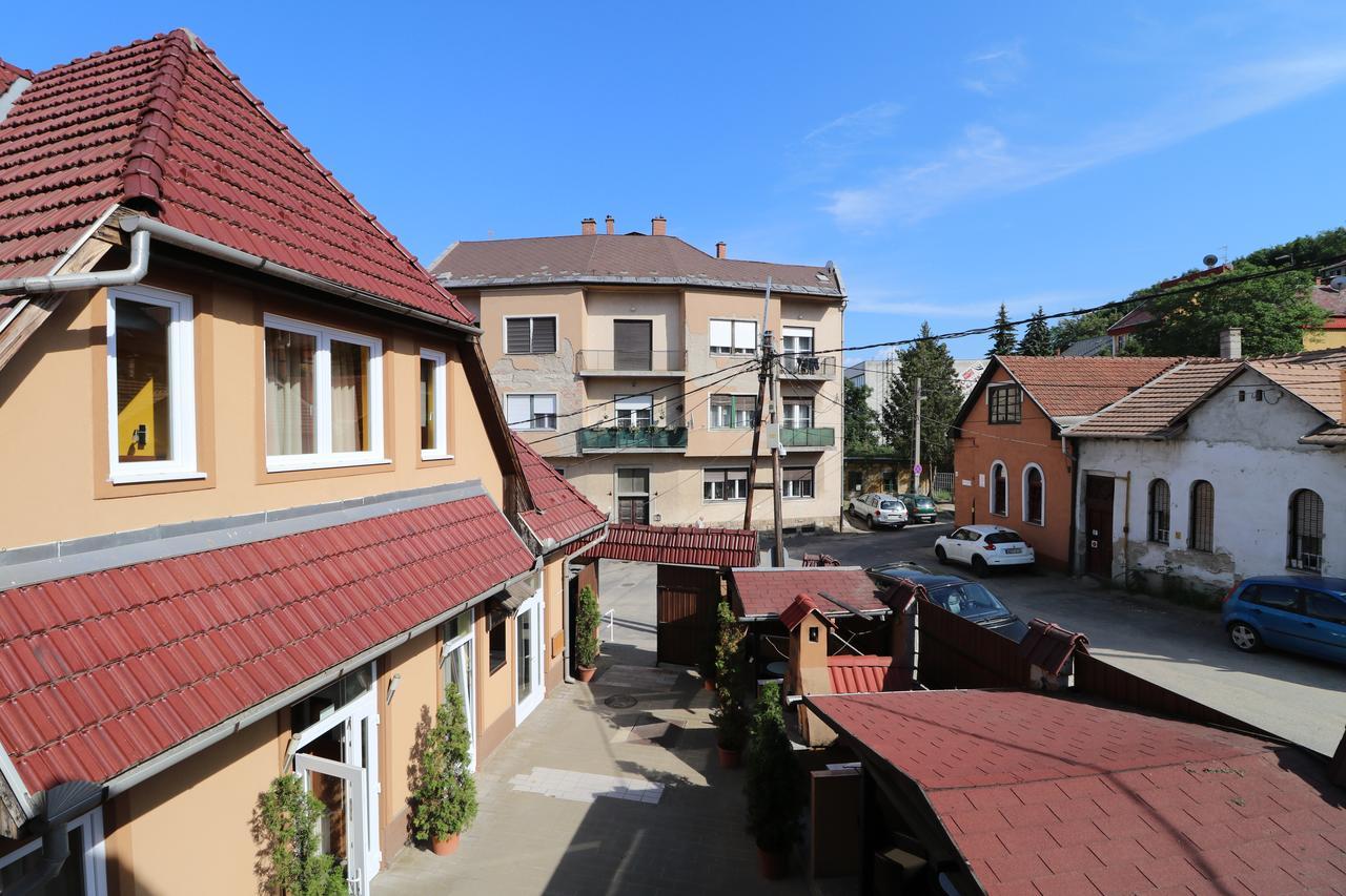 Bed and Breakfast Szekelykert Panzio Мішкольц Екстер'єр фото